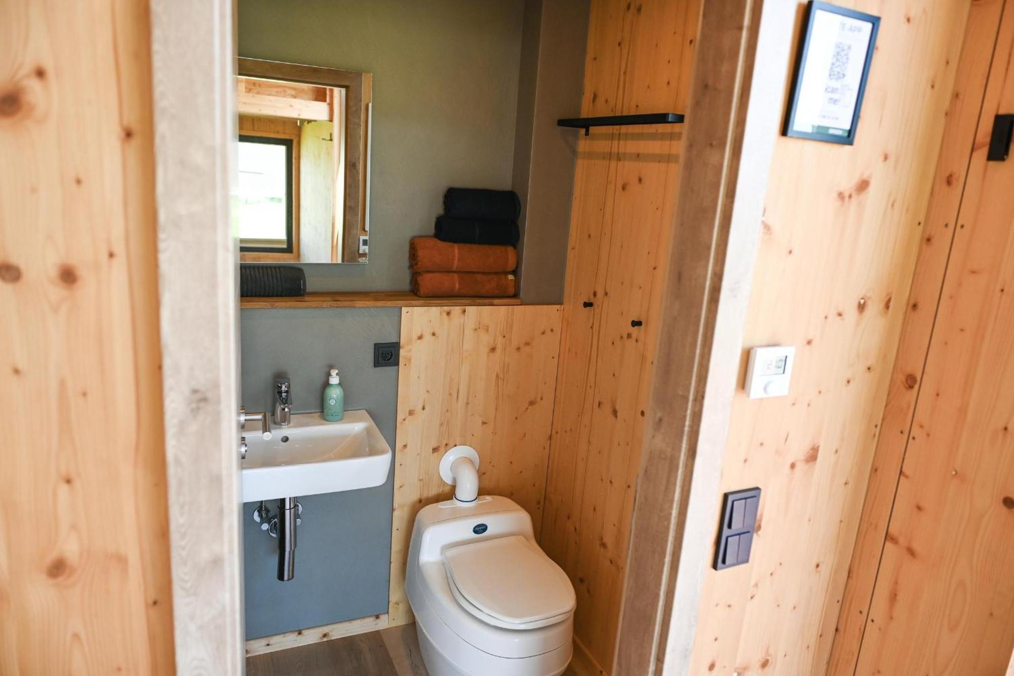 Tiny House Nature 10 Innenlage - Green Tiny Village Harlesiel Каролинензиль Экстерьер фото